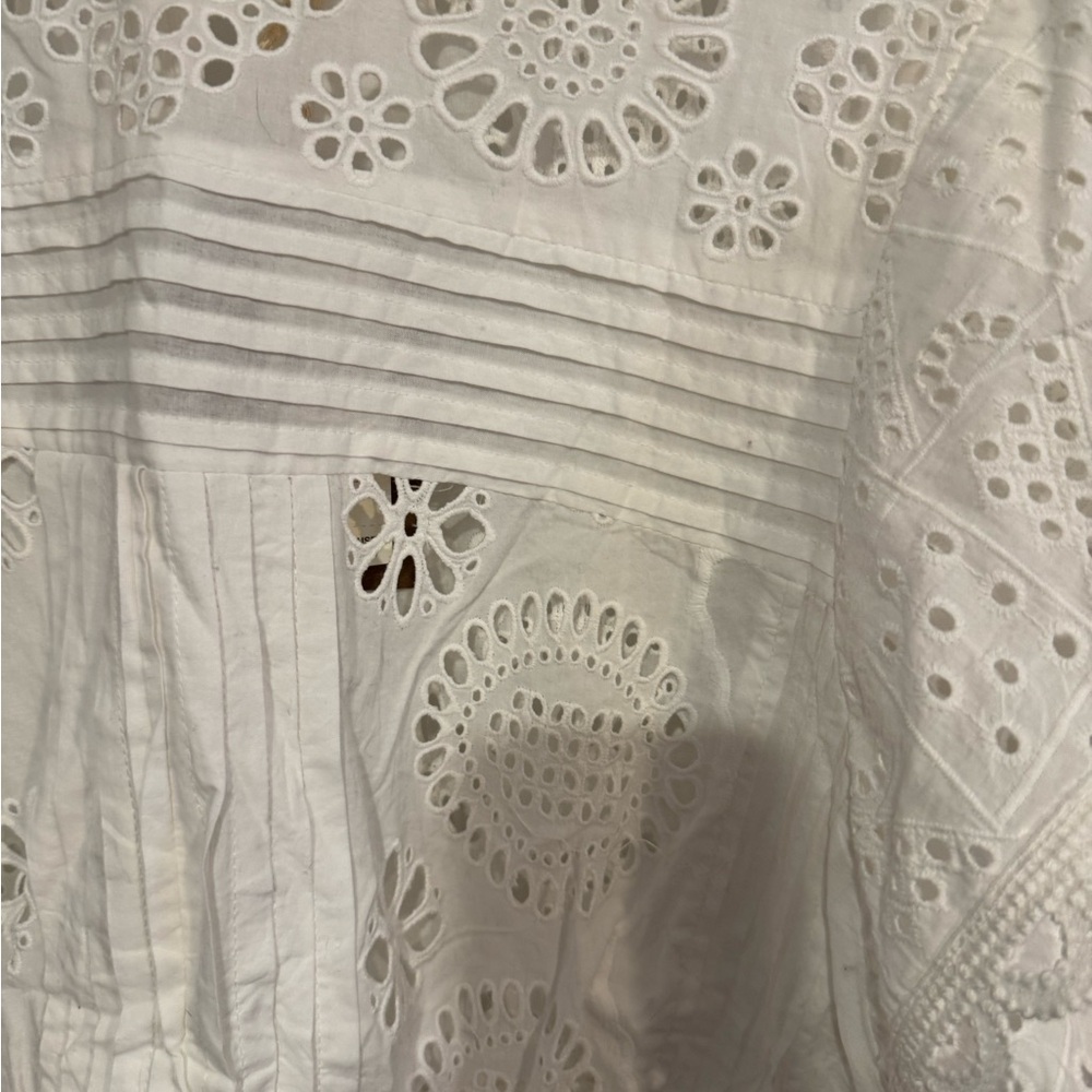 Anthropologie Ever That Girl Flutter Sleeve Eyelet Tunic - Picture 6 of 15